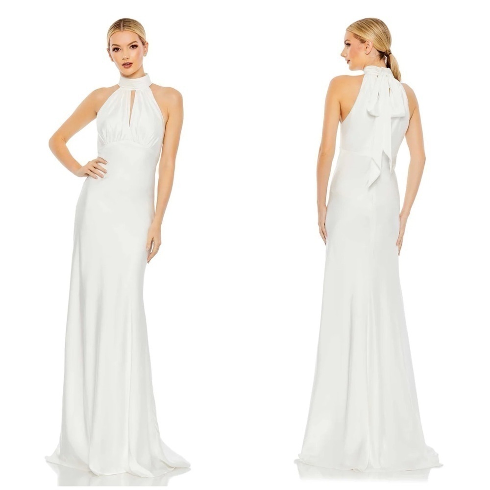 MAC DUGGAL Keyhole Halter Empire Waist Gown